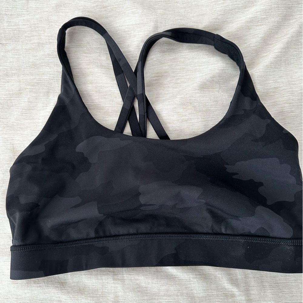 Lululemon energy bra black Camo size 6